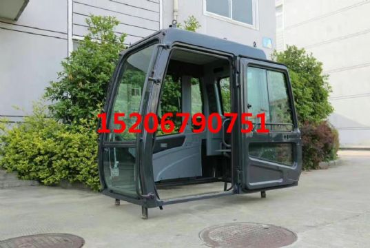 點擊查看詳細信息<br>標題：現代R215-7/R-7型駕駛室總成 含內飾  閱讀次數：1753